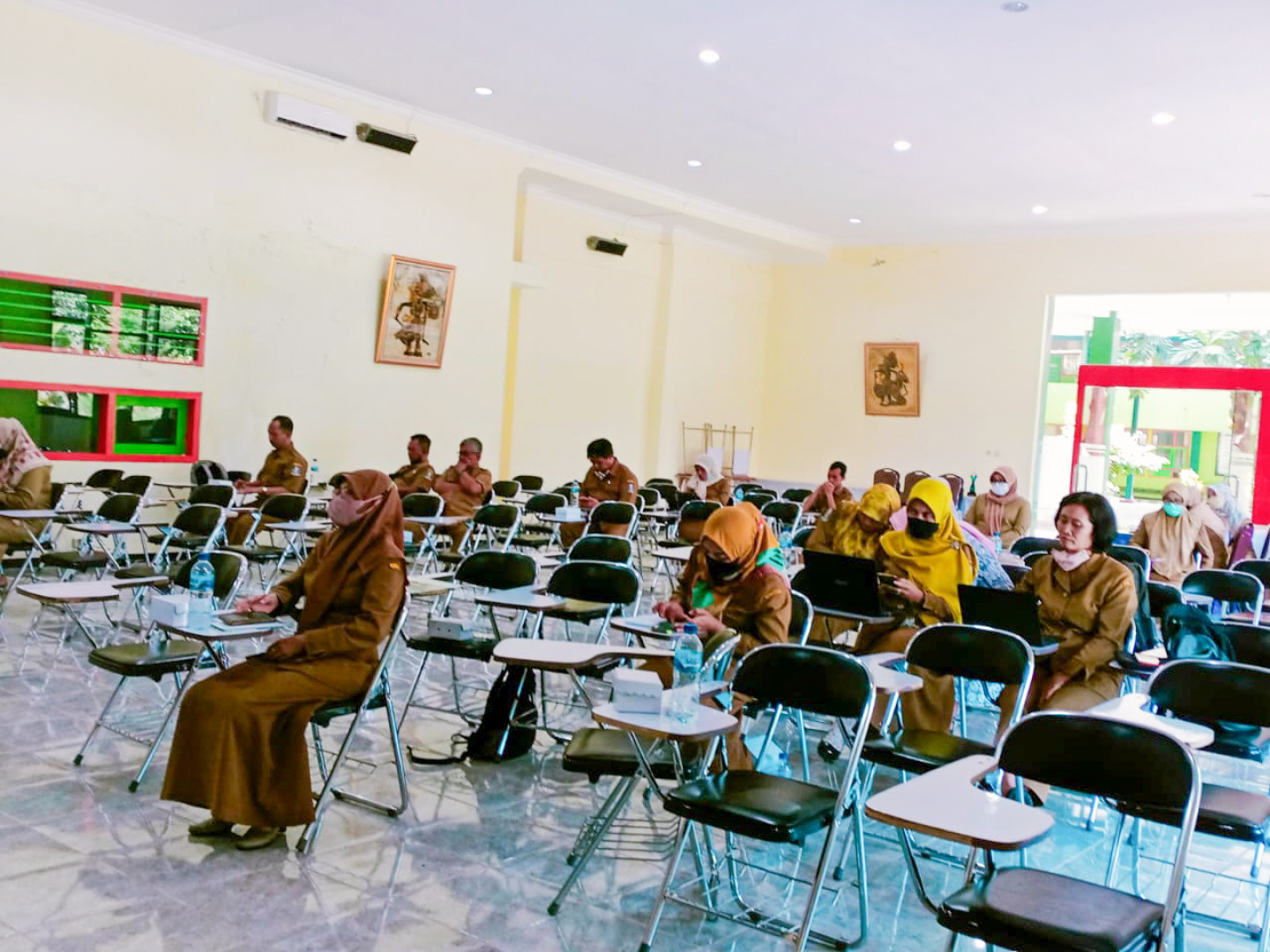 SMK Negeri 1 Turen menggelar Rapat Persiapan Penyelenggaraan Penialian Tengah Semester (PTS) dan Ujian Satuan Pendidikan (USP) Tahun Ajaran 2021/2022
