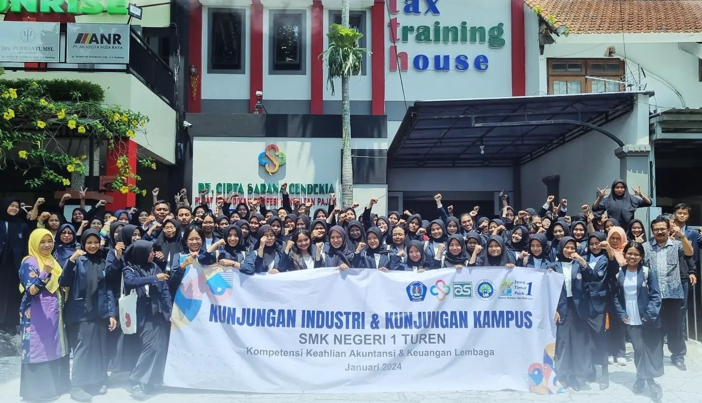 Siswa Kelas XII AKL SMK Negeri 1 Turen Memperoleh Wawasan Industri dari PT Cipta Sarana Cendekia Malang