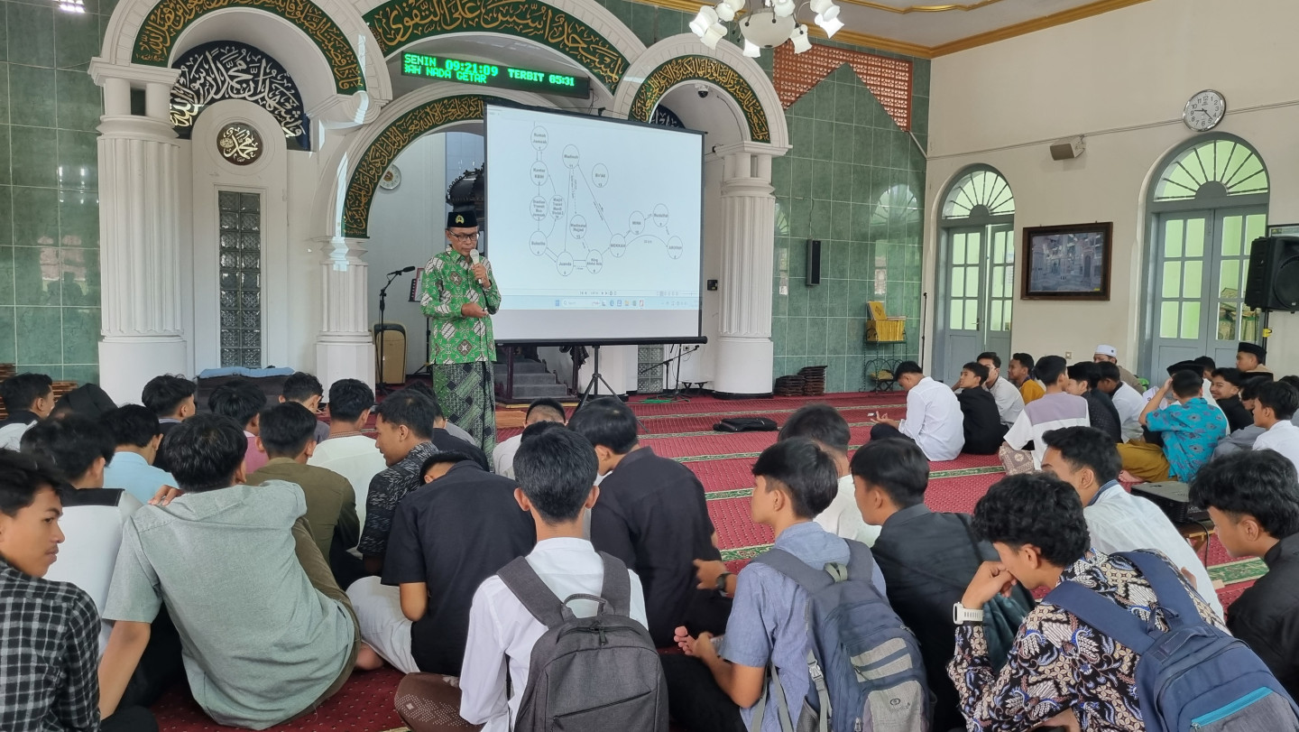 Kegiatan Pondok Ramadhan "Manasik Haji" bersama KBIHU Al-Azhar Turen