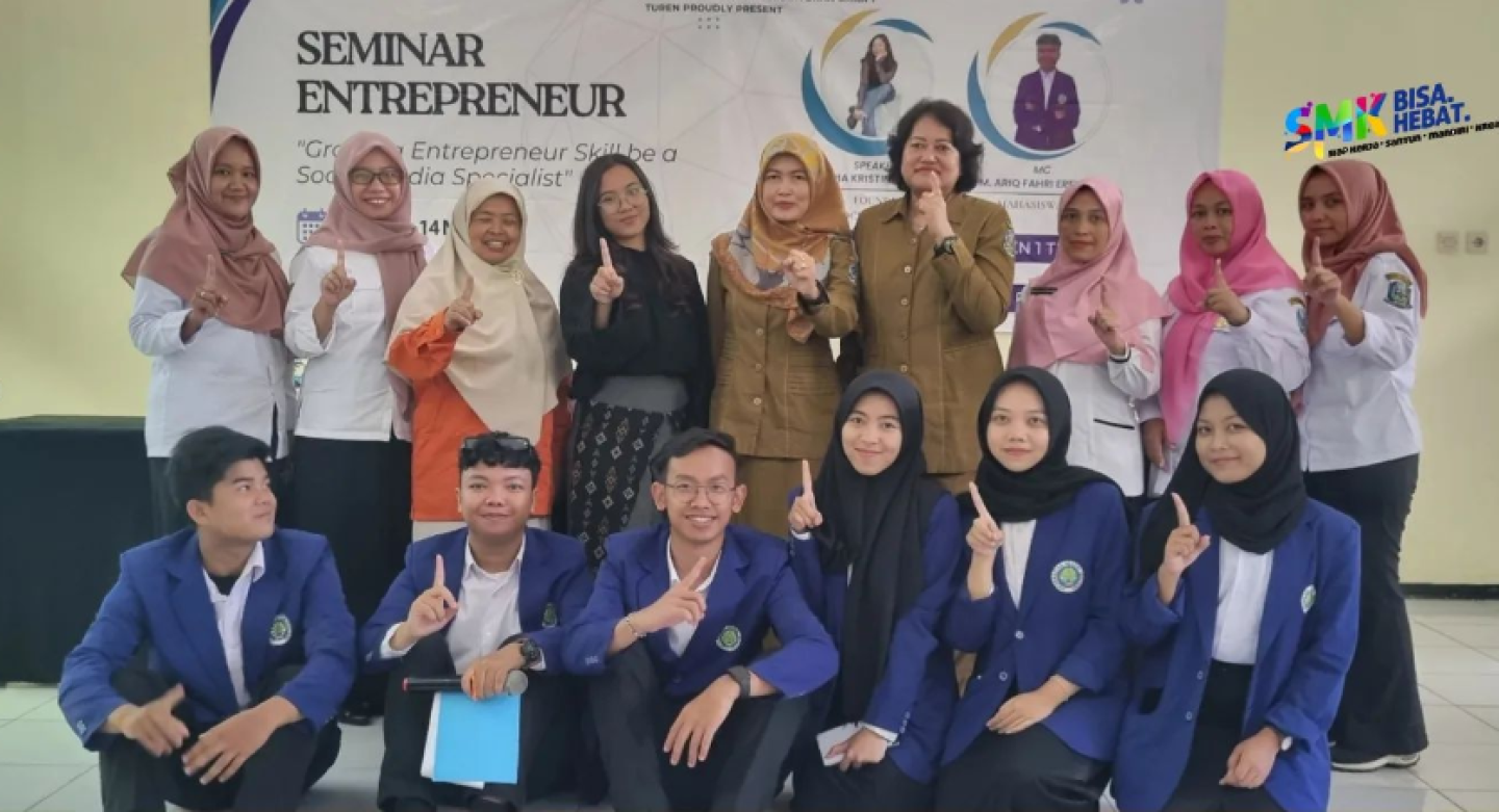 SMK Negeri 1 Turen Gelar Seminar Entrepreneur "Growing Entrepreneur Skill be a Social Media Specialist"