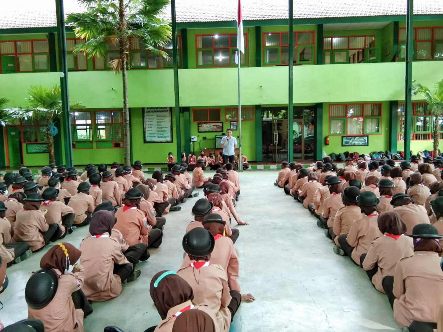 Kegiatan Pramuka Rutin Diselengrakan SMK Negeri 1 Turen Bersama Kak Sujono