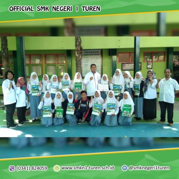 Pemberian Hadiah Siswa Siswi Berprestasi dalam UNBK 2019