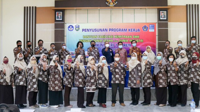 Bantuan Fasilitasi Kemitraan SMK dengan Dunia Usaha dan Dunia Industri SMK Negeri 1 Turen Tahun 2021