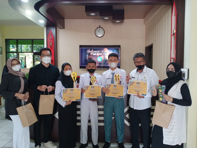 Hadiah Lomba Kelas X BDP Tingkat Provinsi