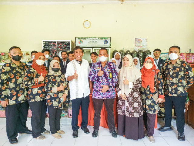 Studi Tiru Koperasi SMK Negeri 2 Turen ke Koperasi SMK Negeri 1 Turen