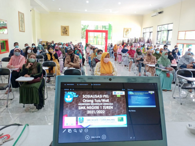 Kegiatan Sosialisasi PKL Program Keahlian Akuntansi dan Keuangan Lembaga