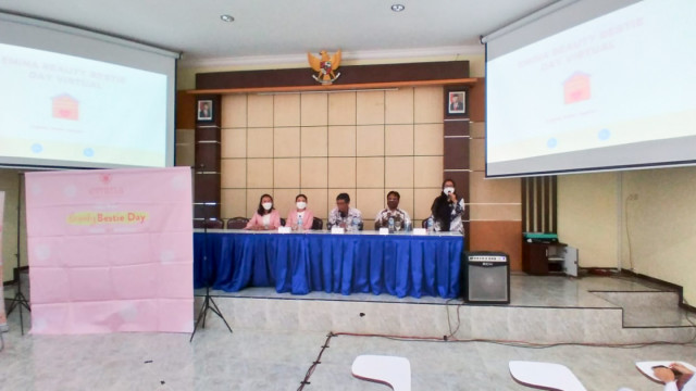 Pelaksanaan Pelatihan Grooming dan Demo Kecantikan Pada Program Keahlian Otomatisasi dan Tata Kelola Perkantoran