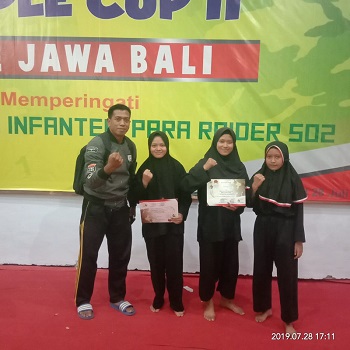 Tim pencak silat SMKN 1 Turen menorehkan prestasi dalam event silat Apple Cup 2 se Jawa Bali