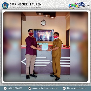 Keseruan kegiatan guru tamu secara virtual (virtual class) melalui aplikasi zoom bersama IDUKA Wardah Cosmetic